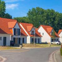 Detached Five-Bedroom House