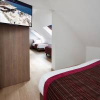 Quadruple Room with One Double Bed and  Two Single Beds
