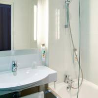 Standard Room with 1 Double Bed - Breakfast included