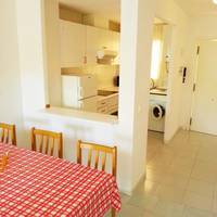 Two-Bedroom Apartment (4-6 Adults)