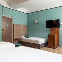 Classic Quadruple Room
