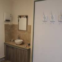 Apartment with Shower