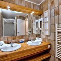 Two-Bedroom Apartment (4 Adults)