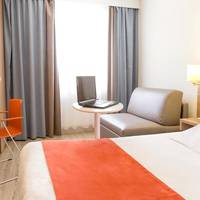 Comfort Queen Room with Sofa Bed