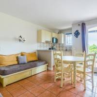 Select Two-Bedroom Apartment (7 People)