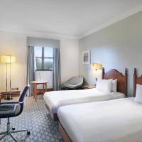 Deluxe Twin Hilton Guest Room