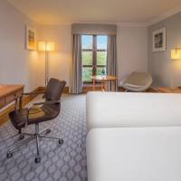 Twin Hilton Guest Room
