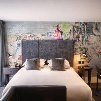 Club Deluxe Room