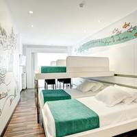 Quadruple Room with Sea View