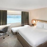 Queen Hilton Guestroom