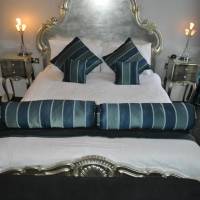 Honeymoon Suite