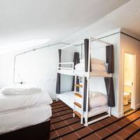 Bunk Bed in Mixed Dormitory Room
