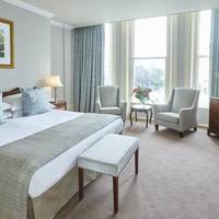 Deluxe Double Room with Side Sea View