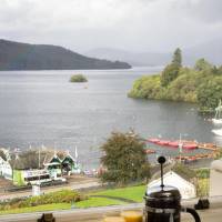 Double Room with Shower and Lake View