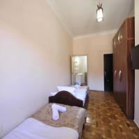 Deluxe Room (2 Adults + 1 Child)