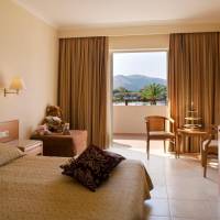 Family Junior Suite (2 Adults + 2 Children)