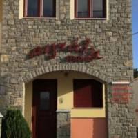 Studio (2 Adults)