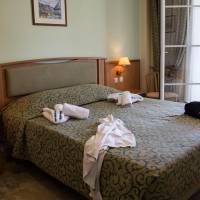 Double or Twin Room with Sea View