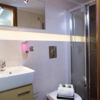 Comfort Studio with Courtyard View