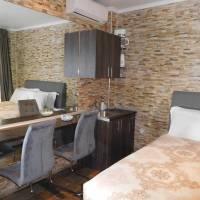 Studio with Spa Bath