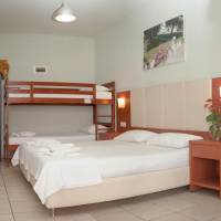 Quadruple Room with Terrace