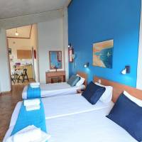 Studio (3 Adults)