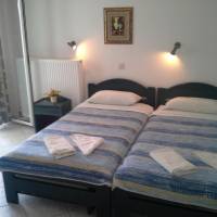 Studio (3 Adults)