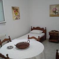 Apartment (4 Adults)