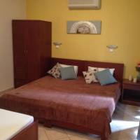 Studio (2 Adults)