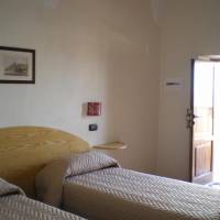 Twin Room with View