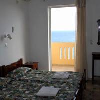 Studio (2 Adults)