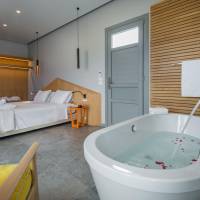 Honeymoon Suite