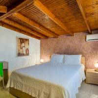Apartment - Split Level  (2 Adults + 2 Children)