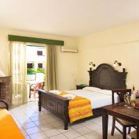 Studio (2-3 Adults)