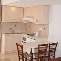 One-Bedroom Apartment (4 Adults)