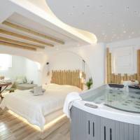 Sunken Suite with private Jacuzzi 