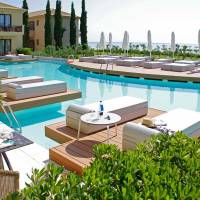 Double Executive Pool Front (Adults Only)