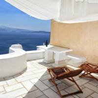 Amaya Bliss Villa with Caldera View & Outdoor Hot Tub