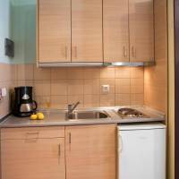 Studio (2-3 Adults)