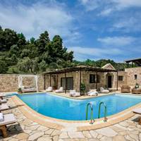 King Four-Bedroom Villa with Private Pool