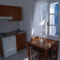 Studio (2 Adults)