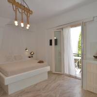 Studio (2 Adults)