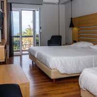 Standard Triple Room with Side Sea View