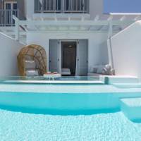 Junior Suite with Heated Private Infinity Pool & Sea View