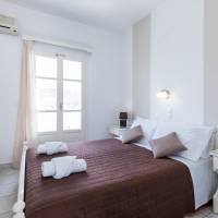 Studio (2 Adults)