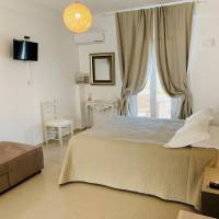 Superior Studio (3 Adults)