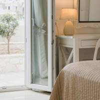 Two-Bedroom Suite ( 4 - 6 Adults)
