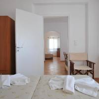 Studio (2 Adults)