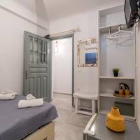 Budget Double Room - Semi Basement
