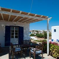 Superior One-Bedroom Apartment (6 Adults)